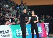 九游娱乐官网-包含CBA裁判队伍迎来新面孔，备战新赛季的词条