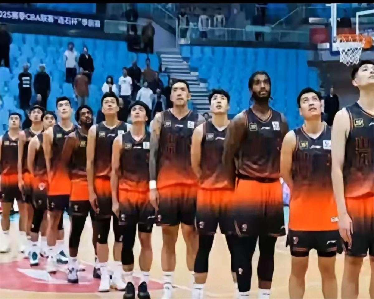 包含球队实力悬殊，强弱对话引人瞩目的词条