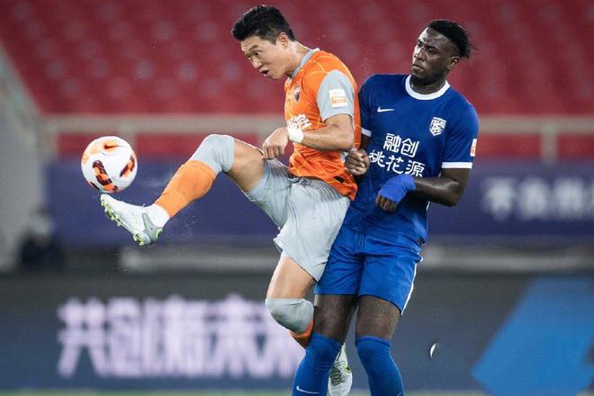 关于陕西大秦队战胜对手，稳坐中超联赛前列位置的信息
