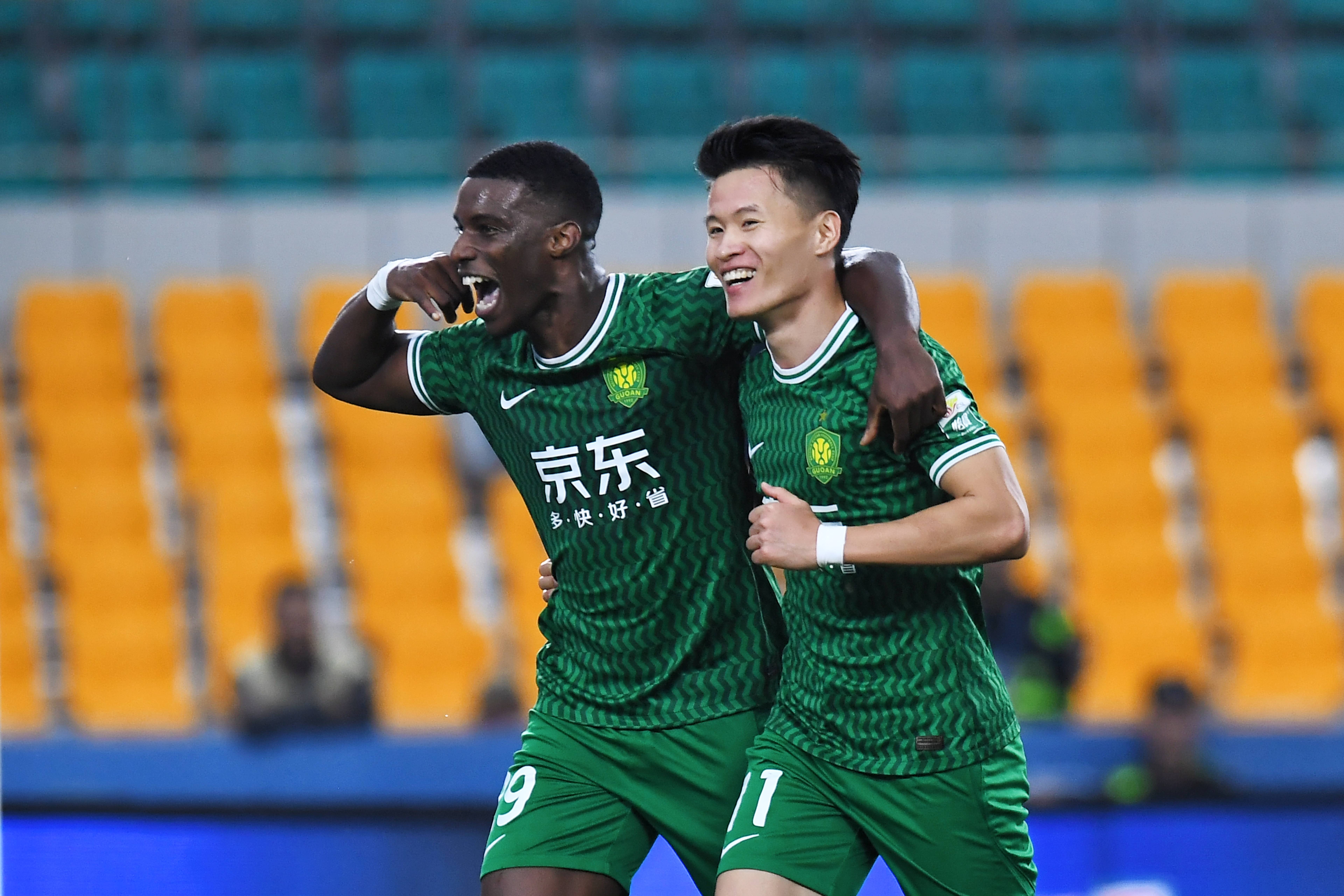 中超-法比奥破门张稀哲点射国安2-1逆转玉昆16轮不败领跑的简单介绍
