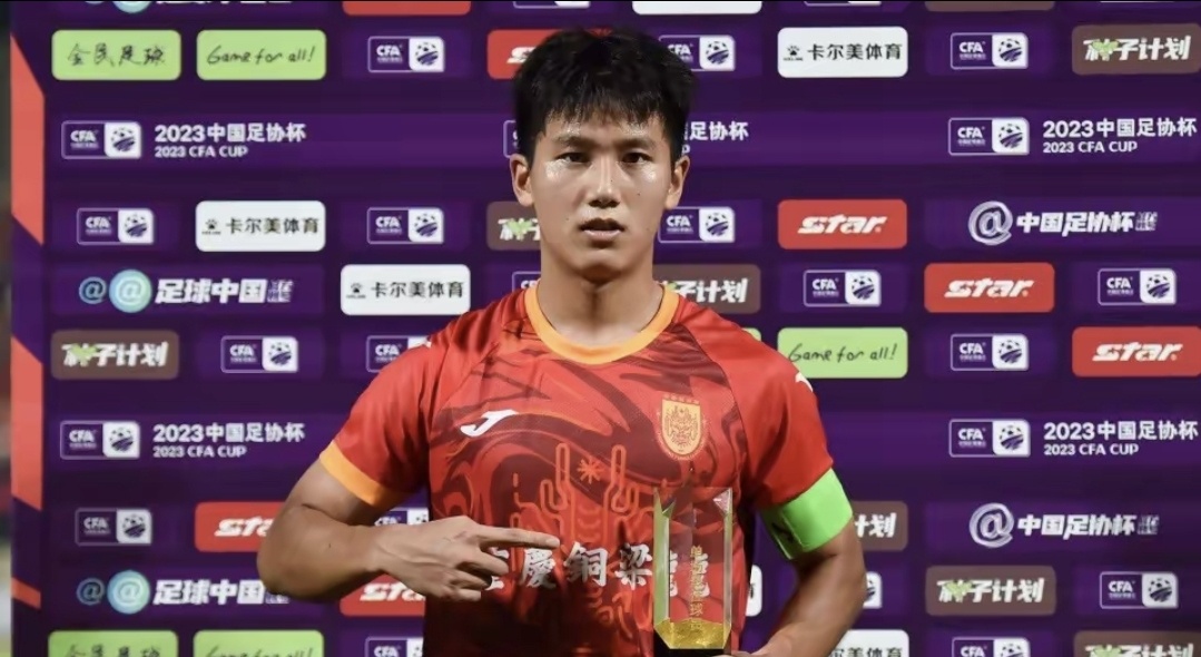 20岁后卫加盟津门虎没接触李磊，石炎训练张威踢中甲！两外援续约(津门虎最新准确消息)