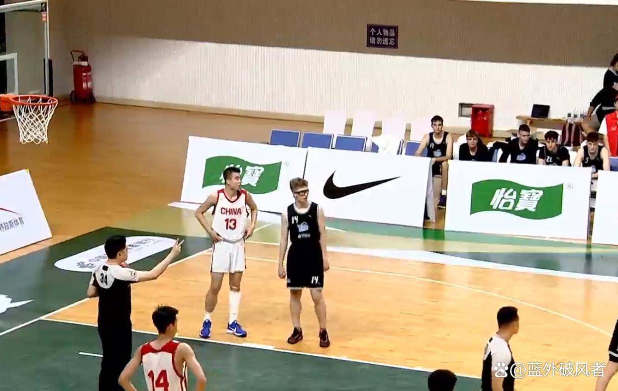 U16男篮热身赛集锦杨子默17分，中国3分险胜新西兰(04年雅典奥运会男篮新西兰)